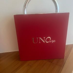 Uno de 50 original boxes for necklace
